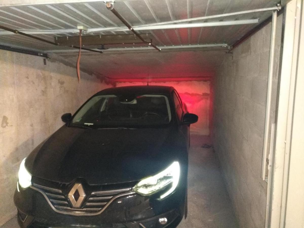 T2 En Hypercentre -Parking Prive-Clim-Proche Plage Сент-Максім Екстер'єр фото
